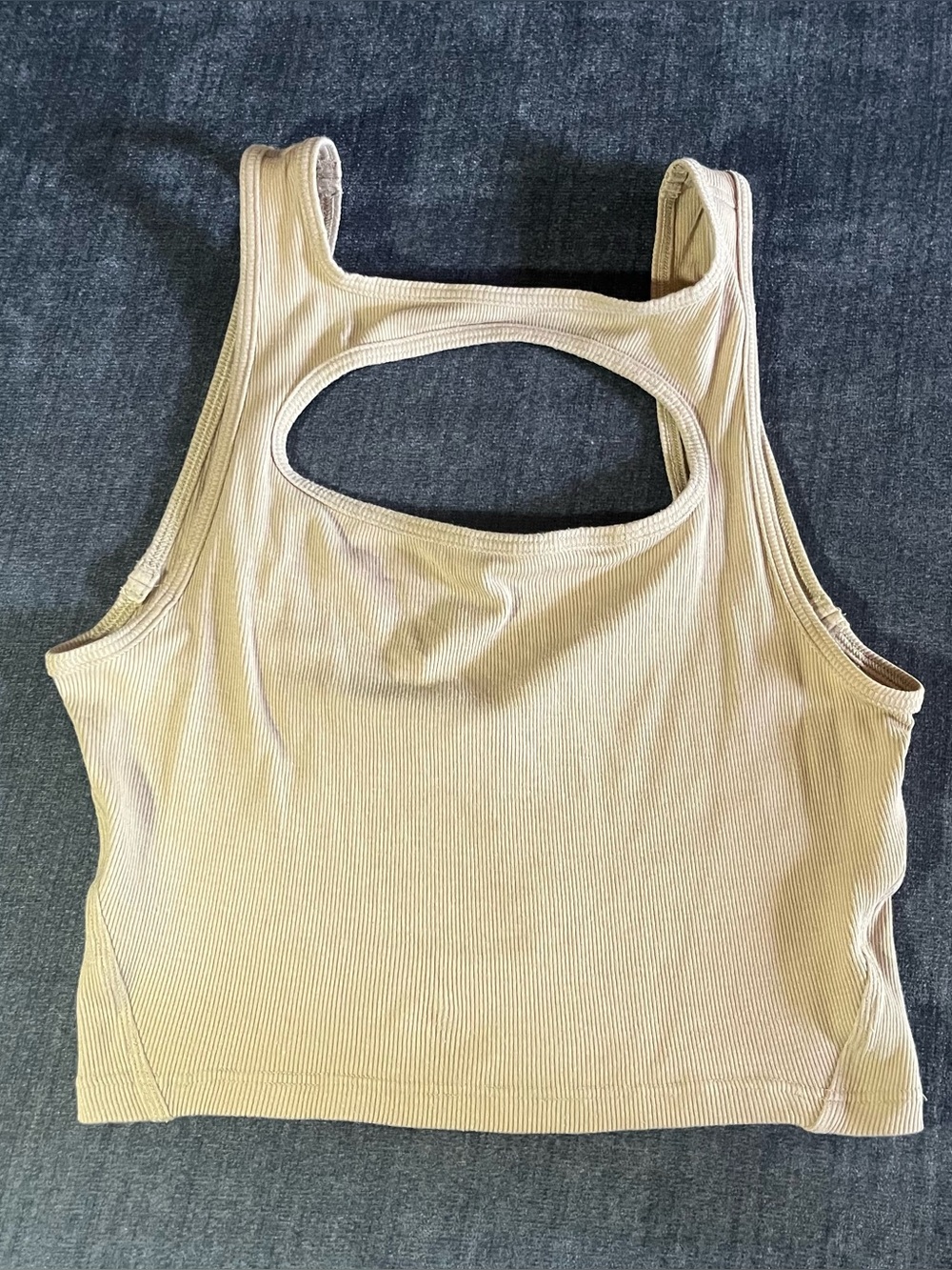 Lululemon LA Front Cut-Out Crop Tank Trench women’s size 6